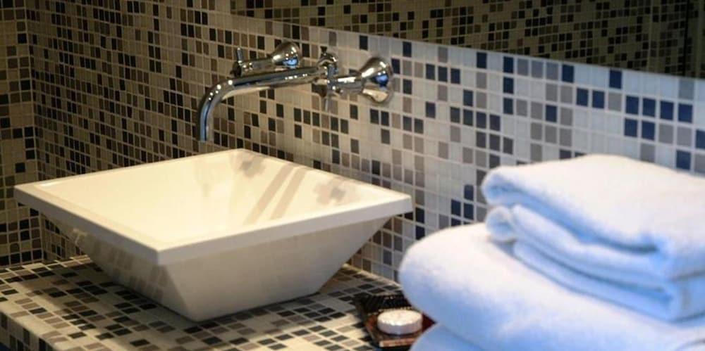 Bohemia Hotel Boutique Мендоса Екстериор снимка